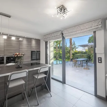 Ref 2156 - - For Rent Villa *